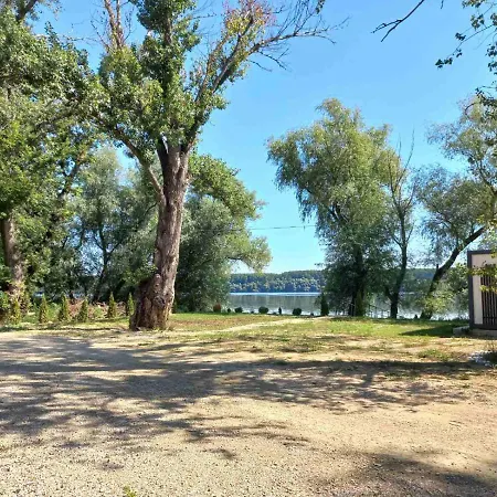 Bora Kuce Na Reci Villa Belgrade Exterior photo