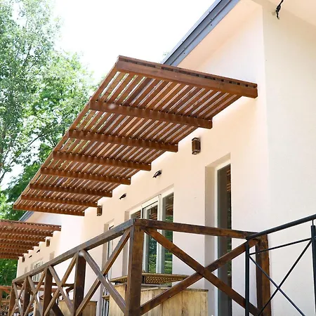 Bora Kuce Na Reci Villa Belgrade Room photo