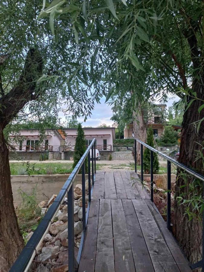 Bora Kuce Na Reci Holiday home