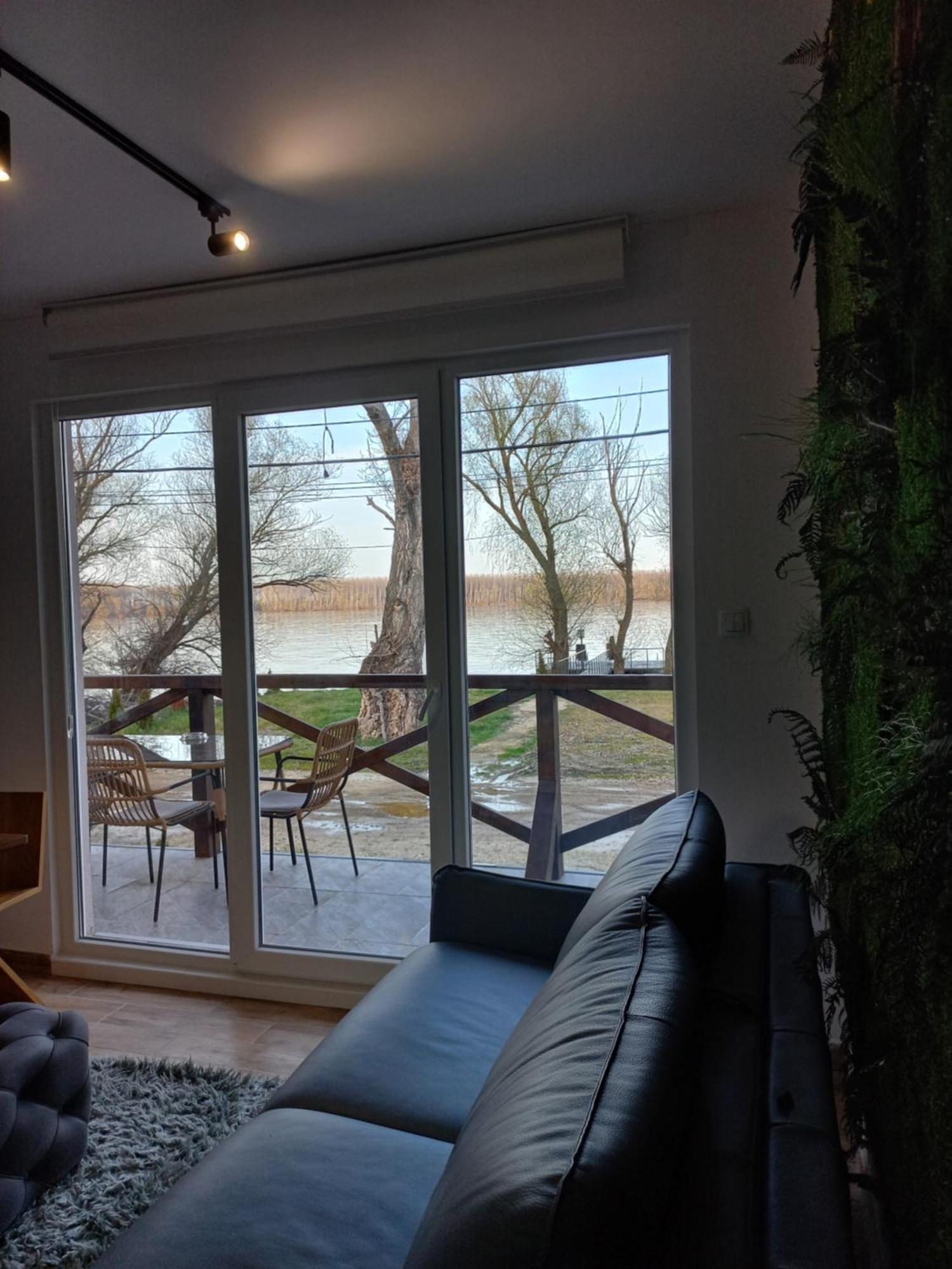 Bora Kuce Na Reci Holiday home