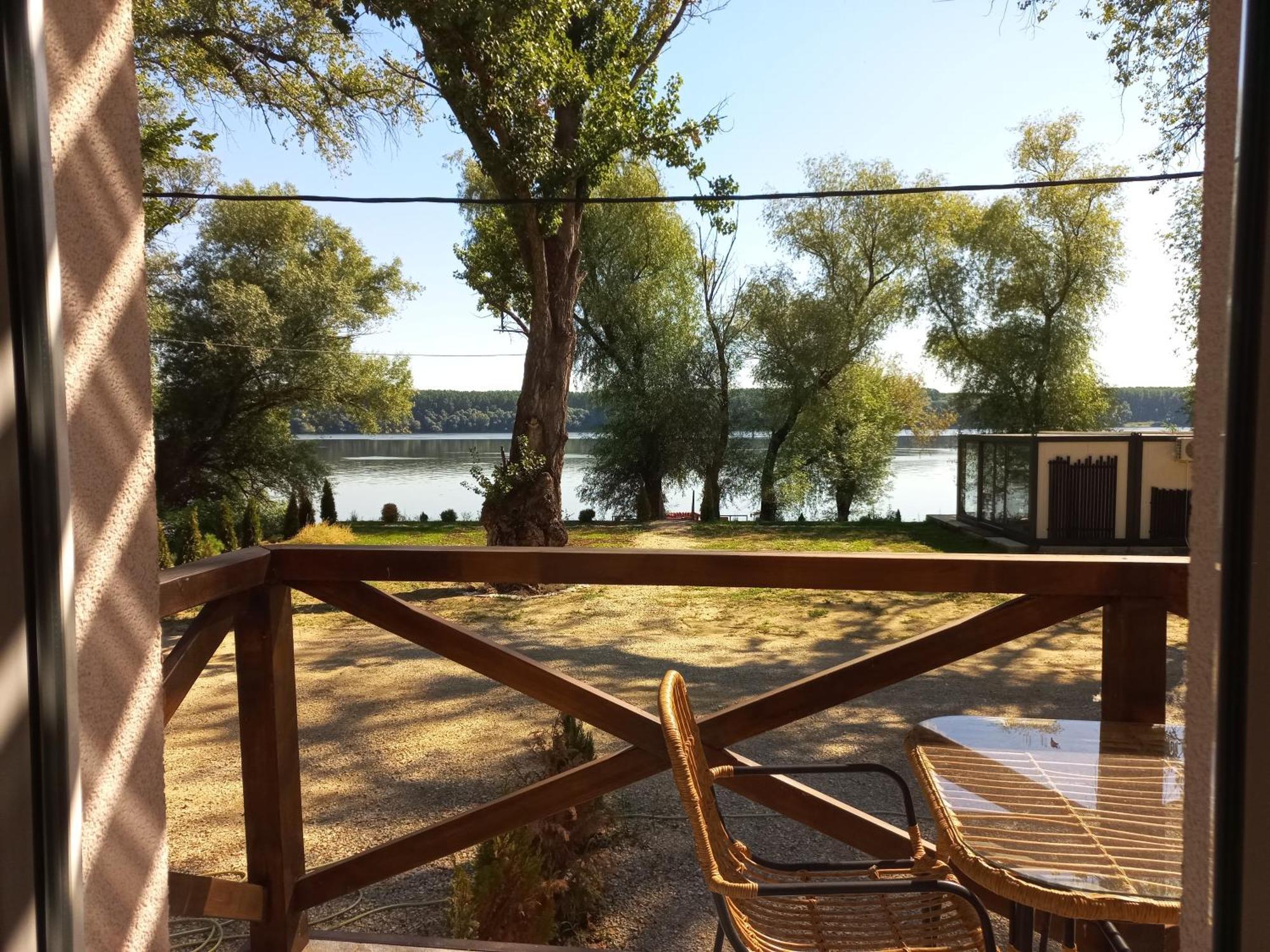 Bora Kuce Na Reci Belgrade