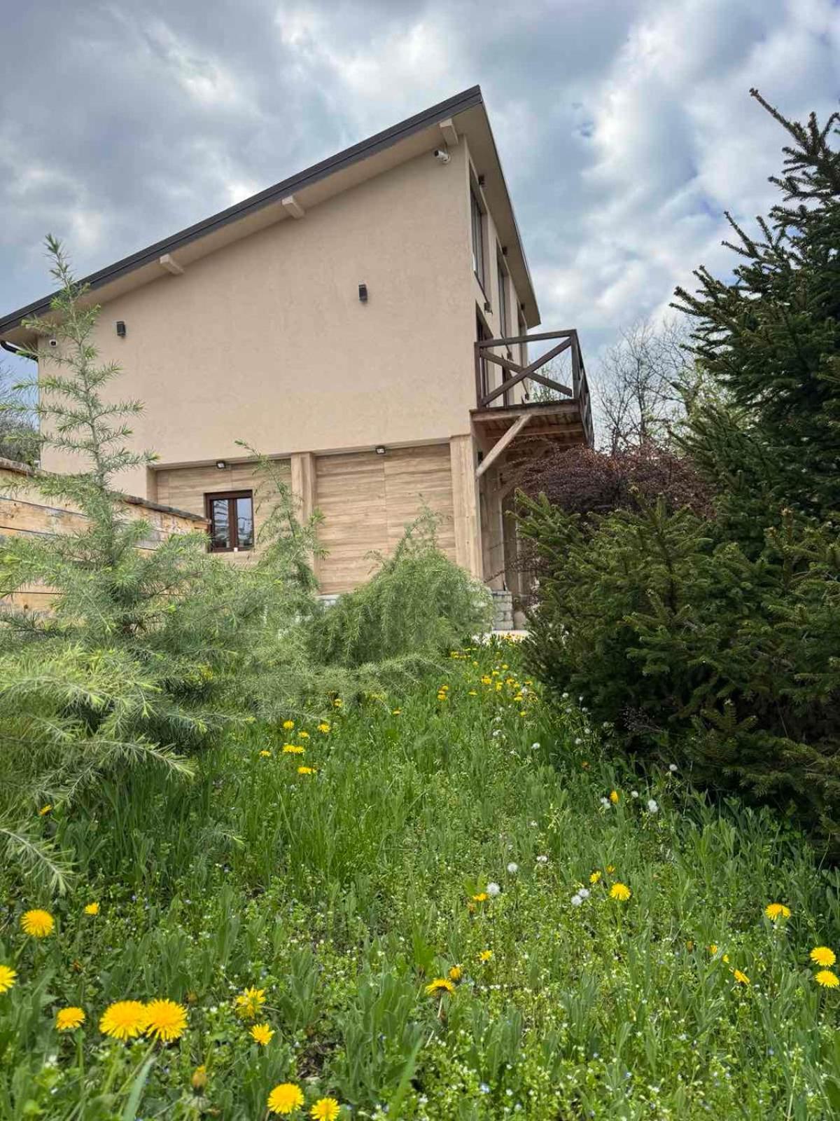 Bora Kuce Na Reci Tatil Evi *